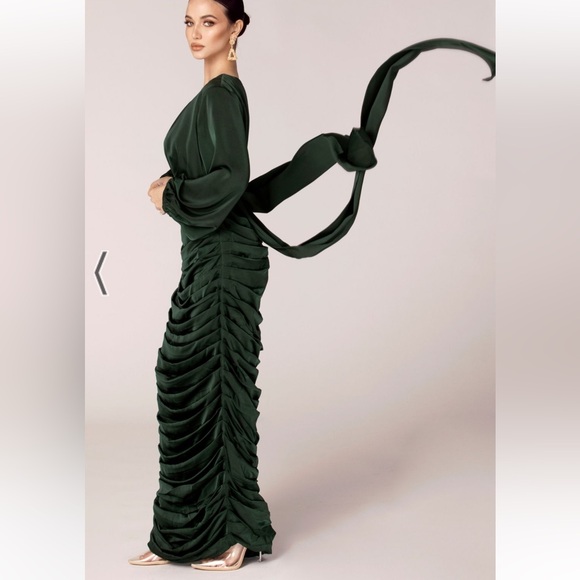 Veiled Collection Selena Rouched Dress - Picture 8 of 11